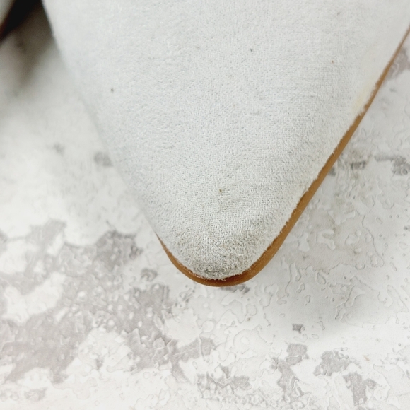 Naturalizer Women's Flats in Light Gray - Picture 13 of 14